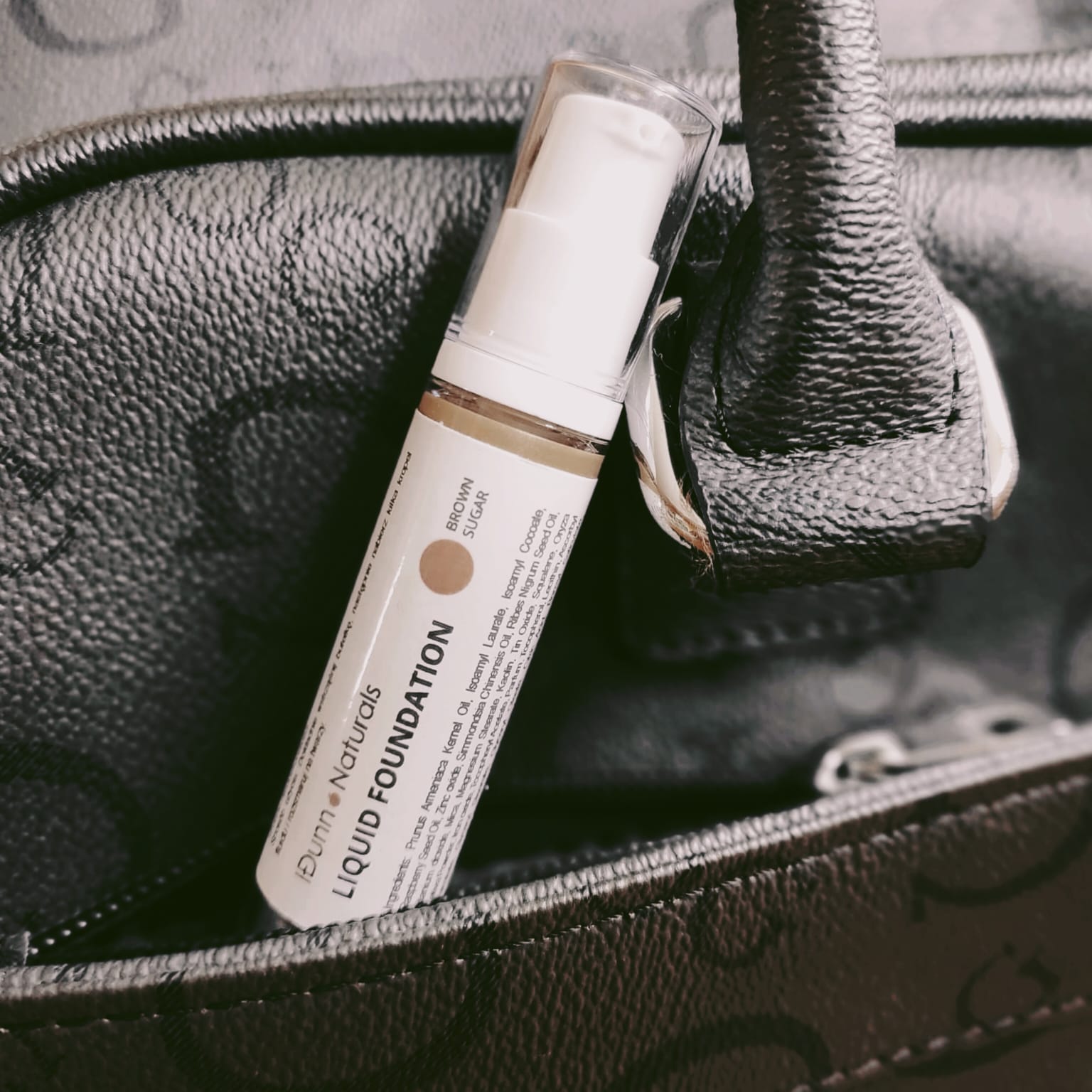 Podkład - serum do twarzy BROWN SUGAR 10 ml TRAVEL SIZE - obrazek 3